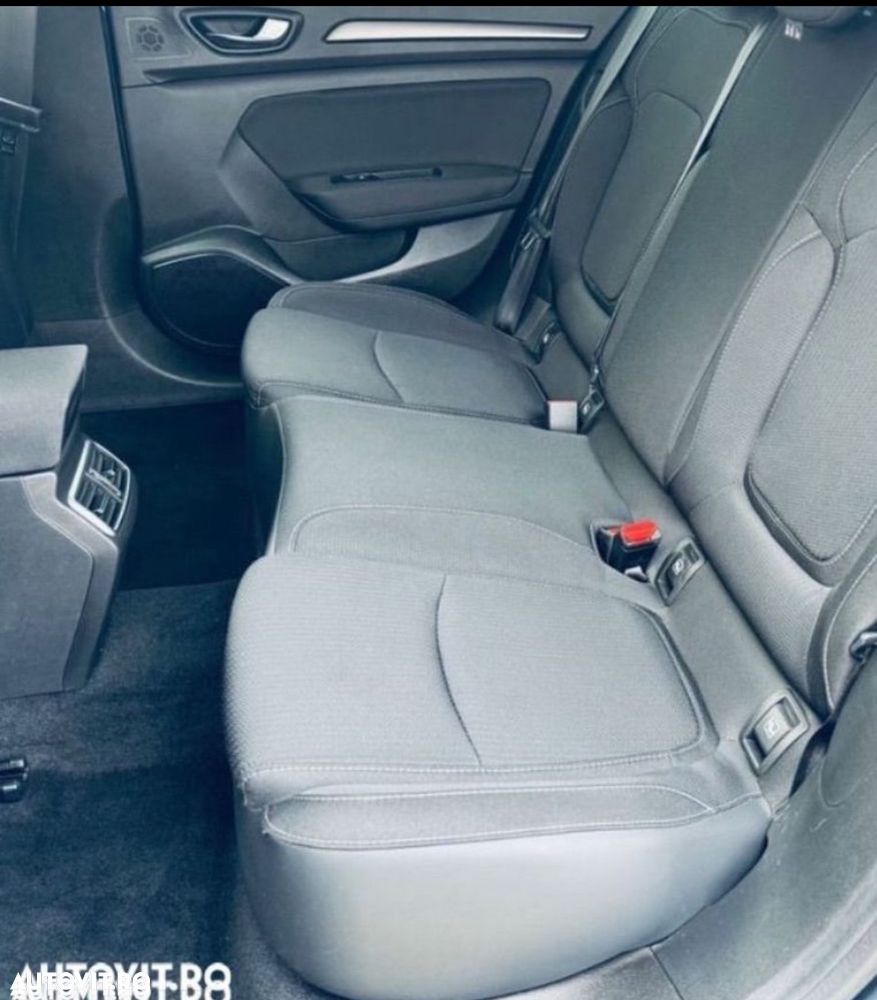 Renault Megane E-TECH Plug-in 160 INTENS - 14