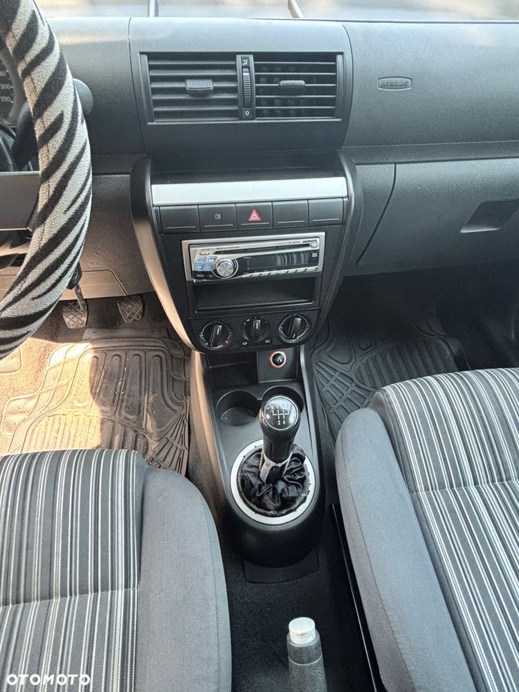 Volkswagen Fox 1.4 - 9