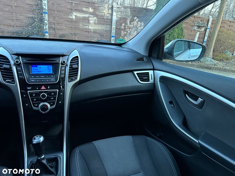 Hyundai i30 i30cw 1.4 Fifa World Cup Edition - 24