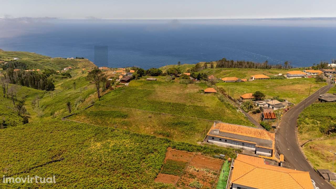 TERRENO PLANO COM VISTA EM PONTA DE PARGO 1452 M2, CALHETA ( MADEIRA) - Grande imagem: 3/19
