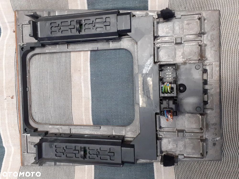 PANEL STEROWANIA SZYB OBUDOWA MIESZKA GALKI ZMIANY BIEGÓW MERCEDES W202 - 2