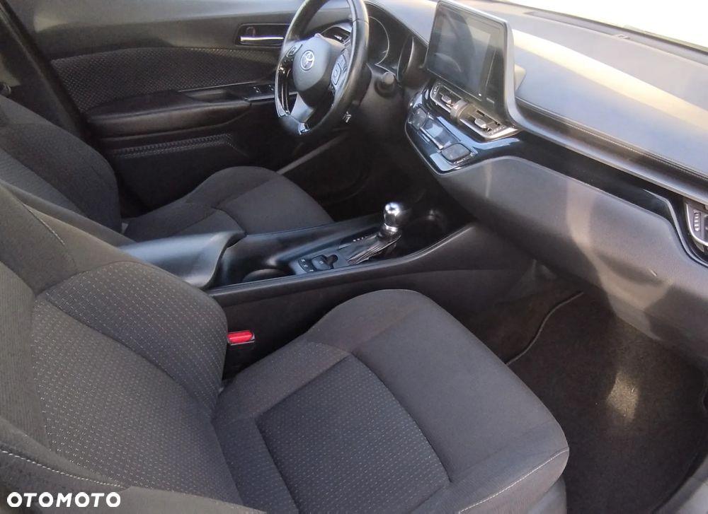 Toyota C-HR - 18