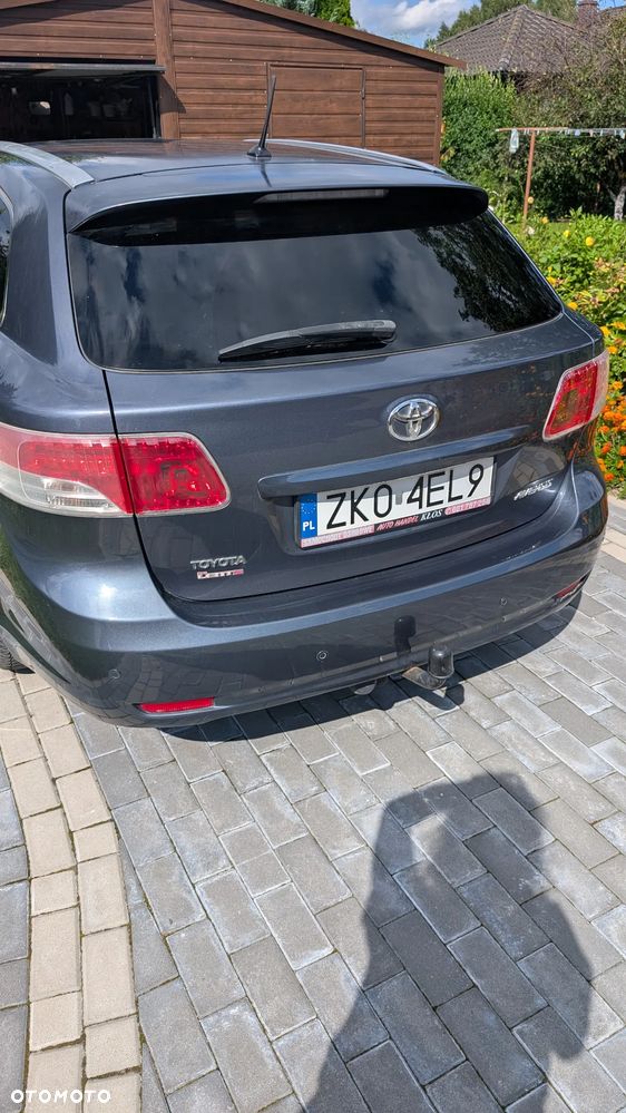 Toyota Avensis - 5