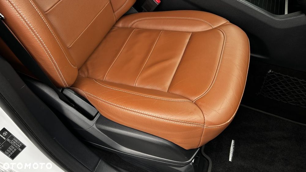 Mercedes-Benz GLE - 28