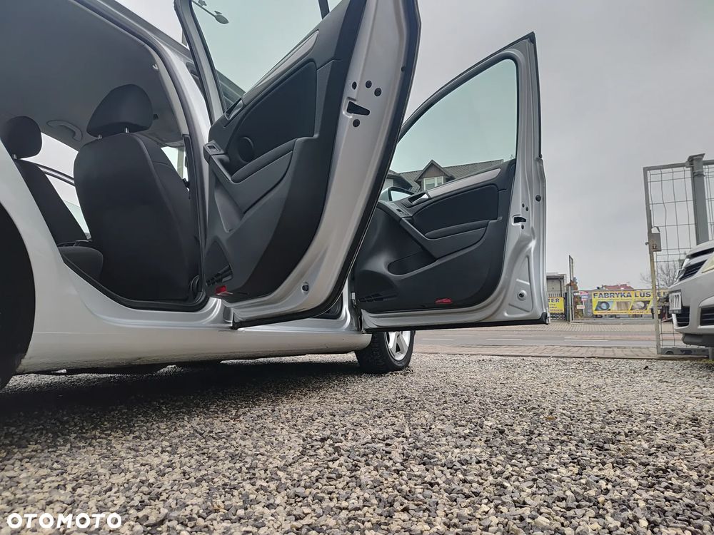 Volkswagen Golf 2.0 TDI DPF Comfortline - 14