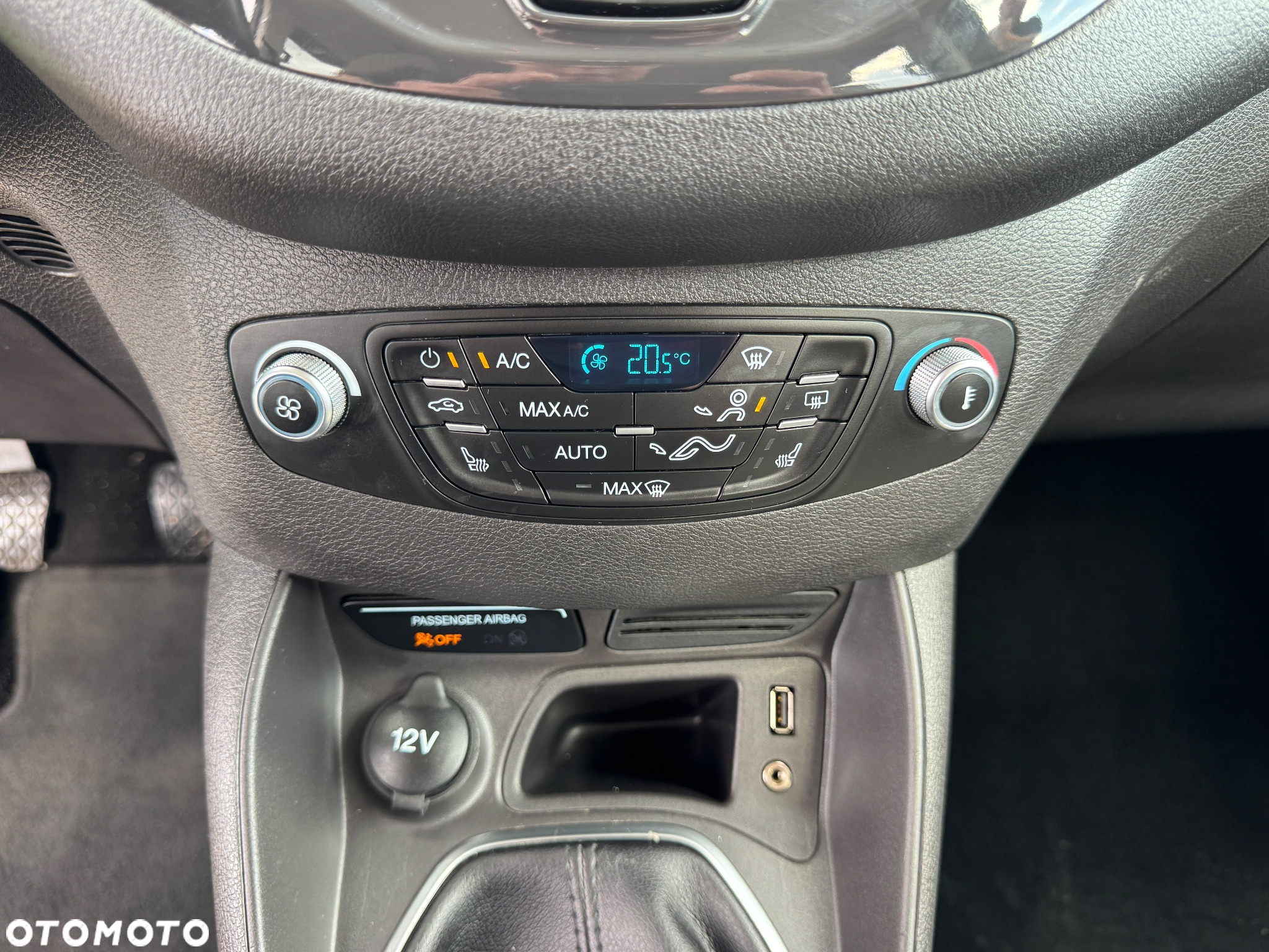 Ford Tourneo Courier 1.0 EcoBoost Titanium - 16