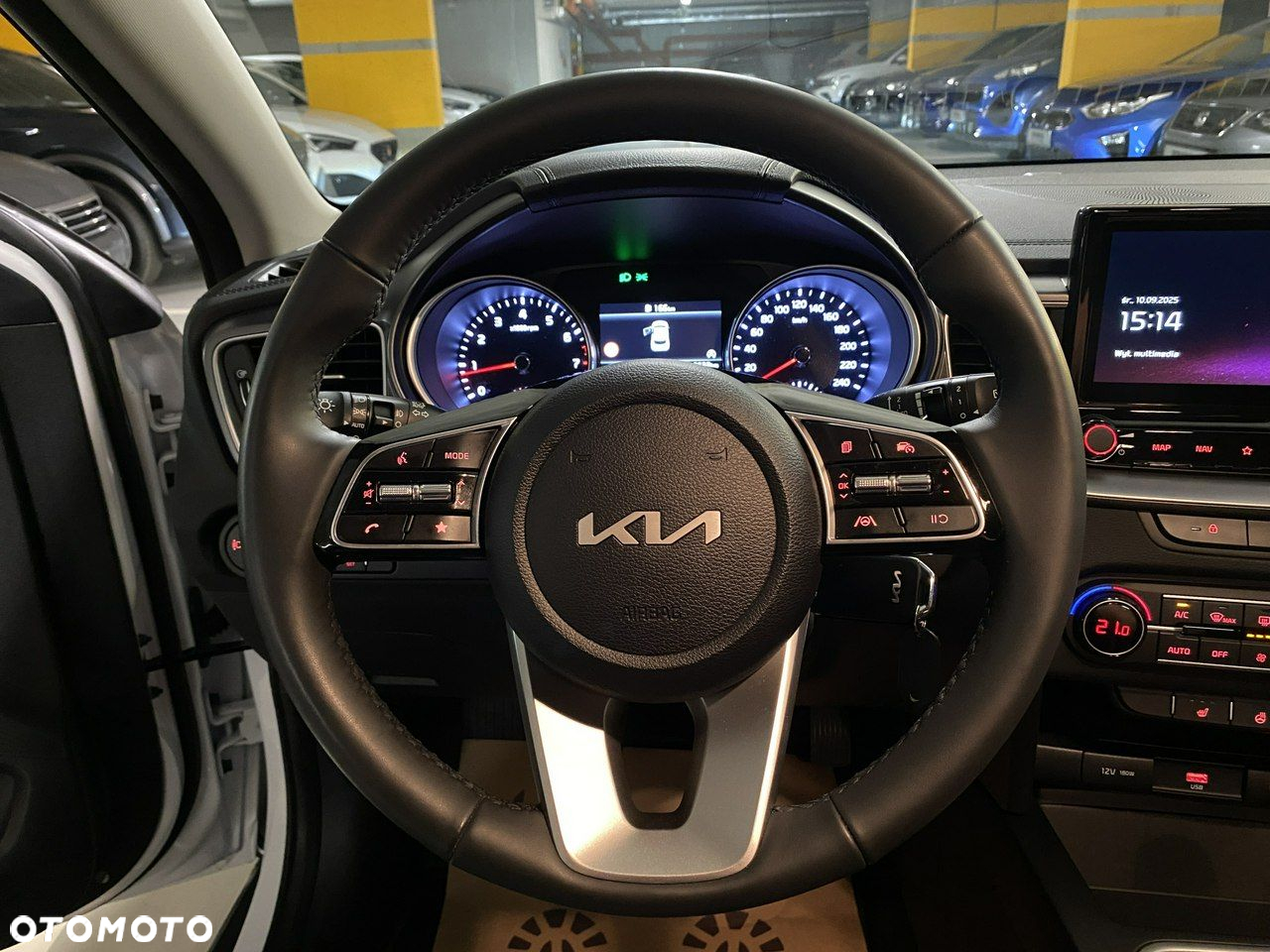 Kia XCeed - 16
