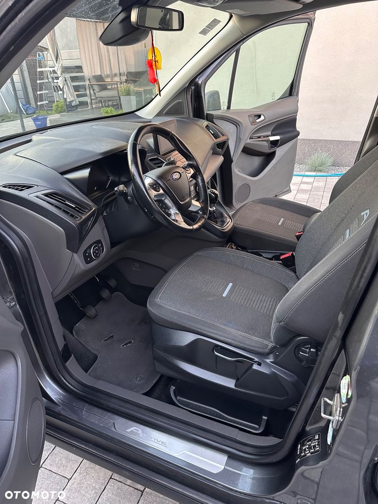 Ford Tourneo Connect - 8