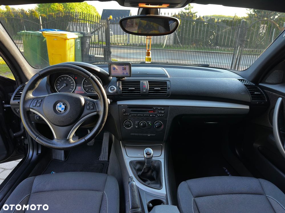 BMW Seria 1 118i - 11