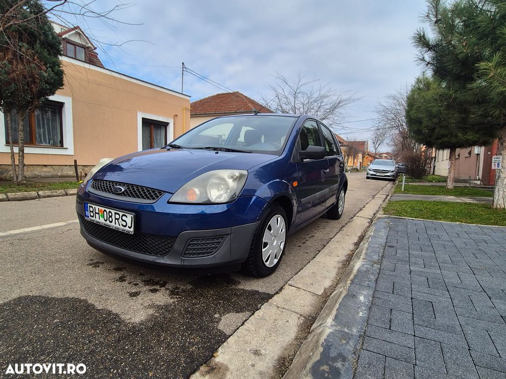 Ford Fiesta 1.3i Ambiente - 2