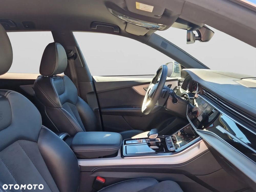 Audi Q8 - 24