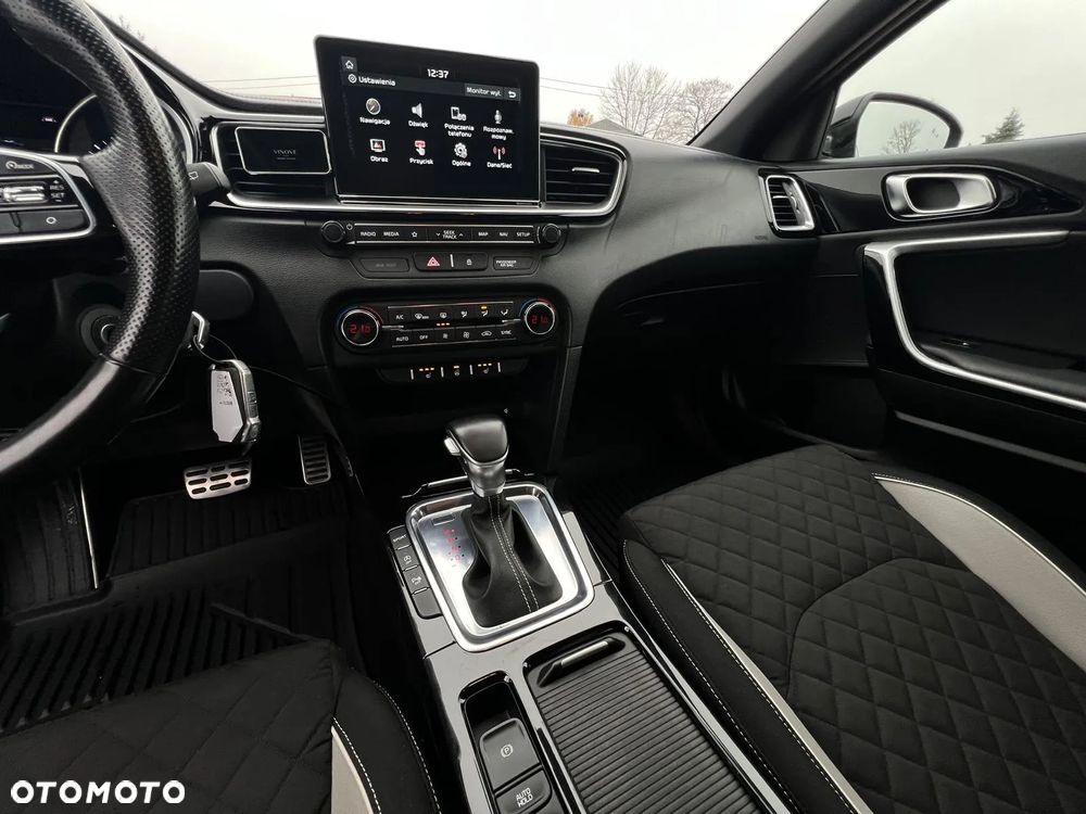 Kia ProCeed 1.4 T-GDI DCT7 OPF GT LINE - 27