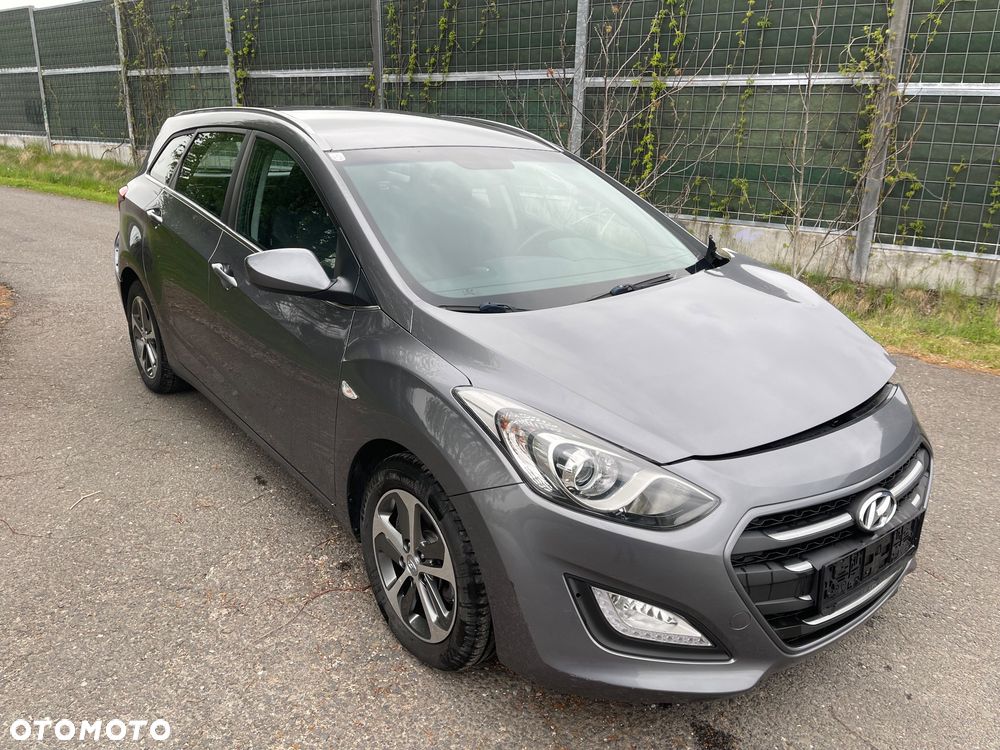 Hyundai i30 i30cw 1.4 CRDi Trend - 1