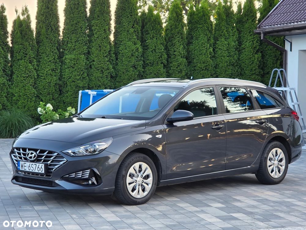 Hyundai i30 1.5 DPI Classic + - 12