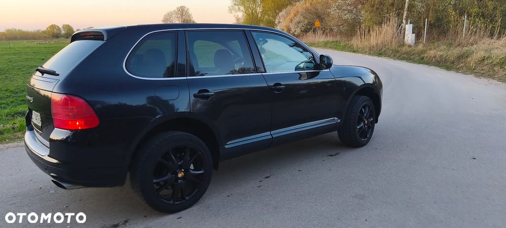 Porsche Cayenne - 16