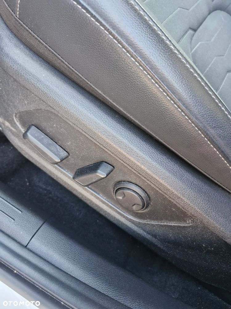 Kia Sportage 1.6 T-GDI MHEV Business Line 2WD DCT - 15
