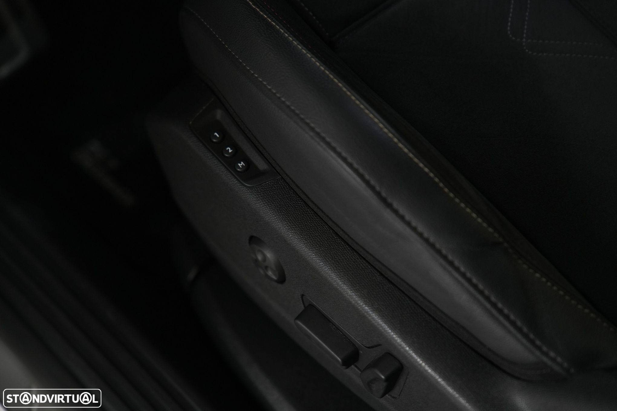 DS DS7 Crossback 1.5 BlueHDi Performance Line EAT8 - 36