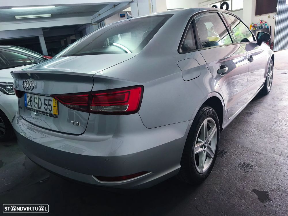 Audi A3 Limousine 1.6 TDI Advance - 5