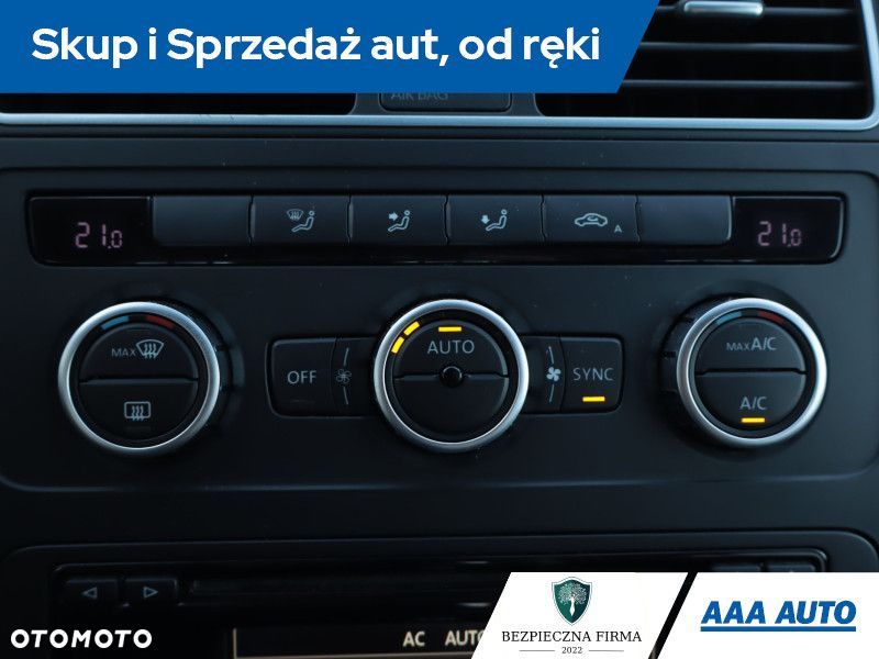 Volkswagen Touran - 15