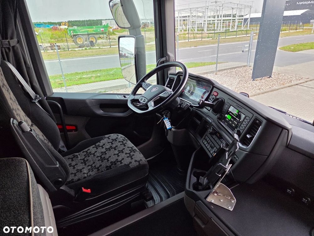 Scania R450/ 4 PODUSZKI TYŁ/ KLIMA POSTOJOWA/ ALUFELGI/ NAVI/ SERWIS NIEMCY - 28