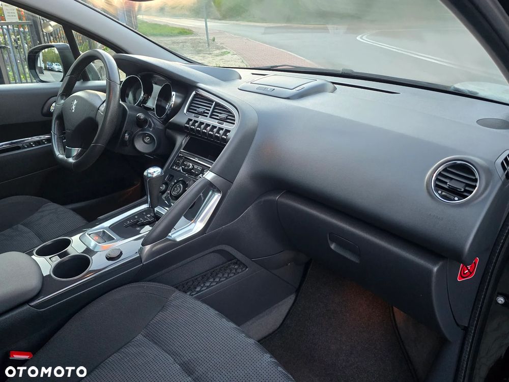 Peugeot 3008 1.6 Premium - 26