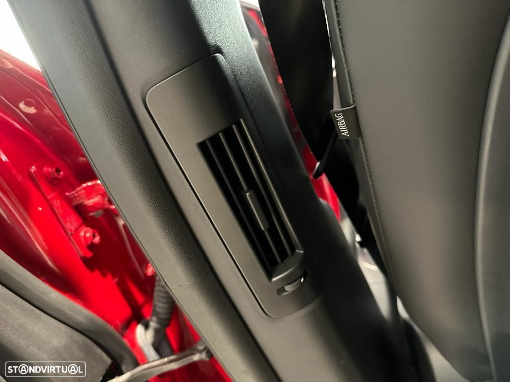 Jaguar I-Pace - 38