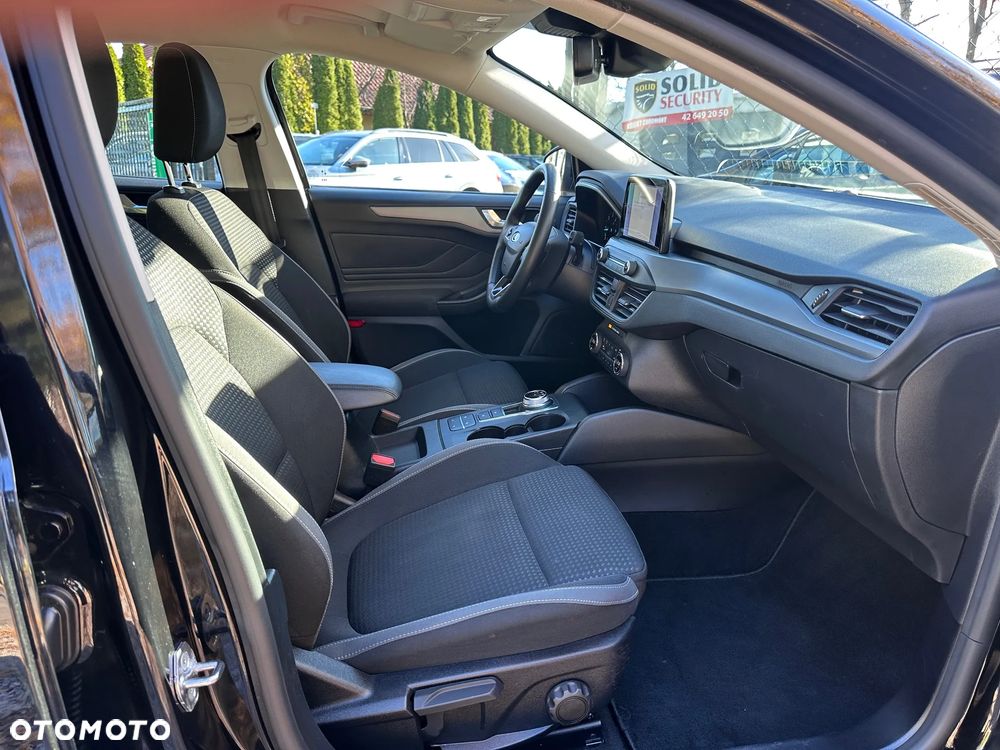 Ford Focus Turnier 1.5 EcoBlue Start-Stopp-System COOL&CONNECT - 31