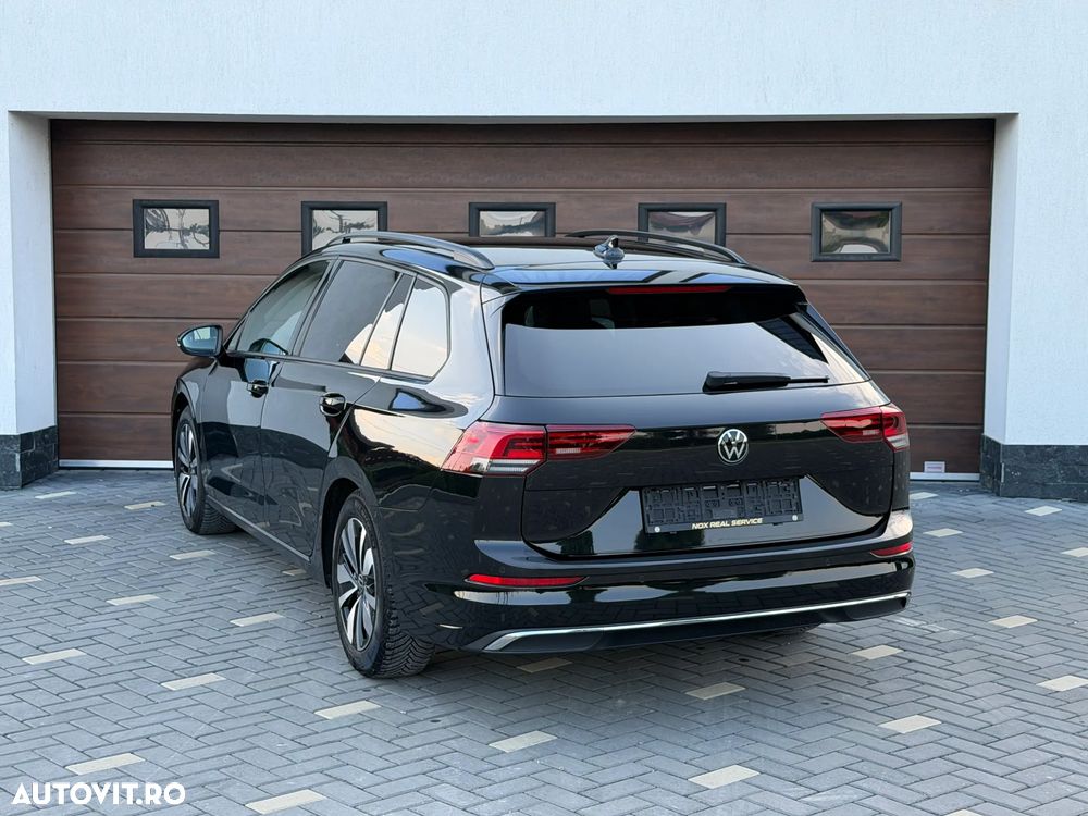 Volkswagen Golf 1.5 eTSI OPF DSG Goal - 5