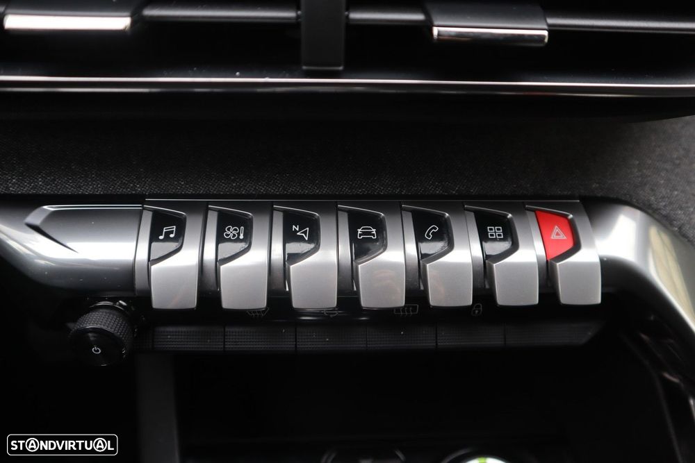 Peugeot 3008 1.5 BlueHDi Allure EAT8 - 41