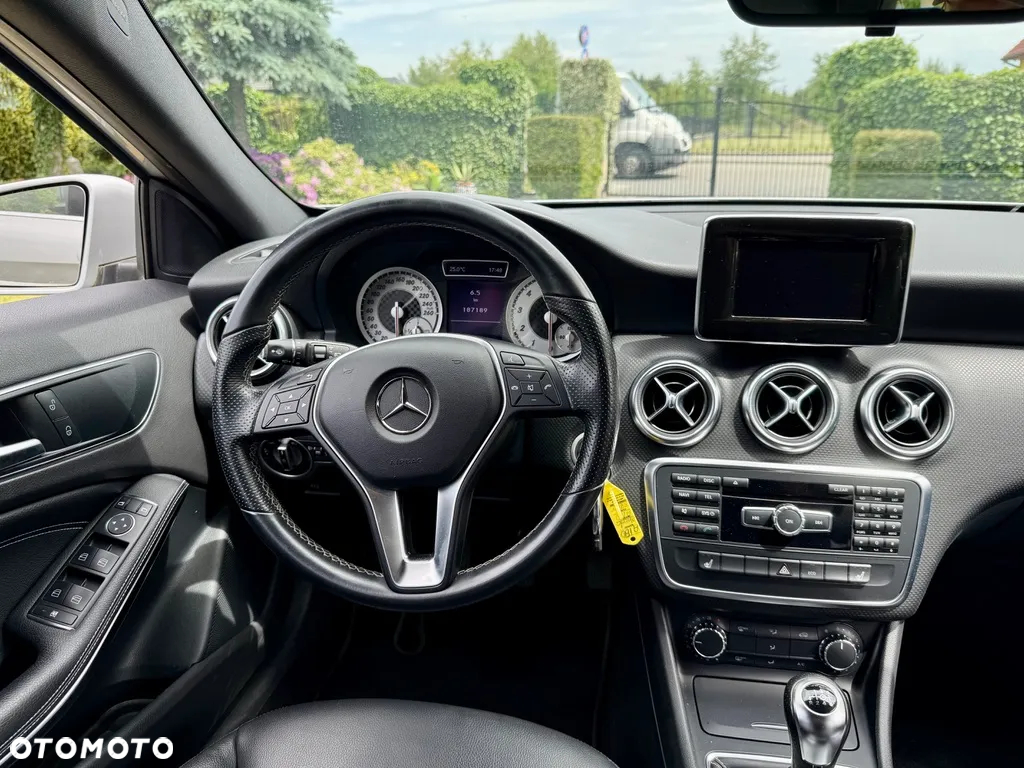 Mercedes-Benz Klasa A 180 AMG Line - 15