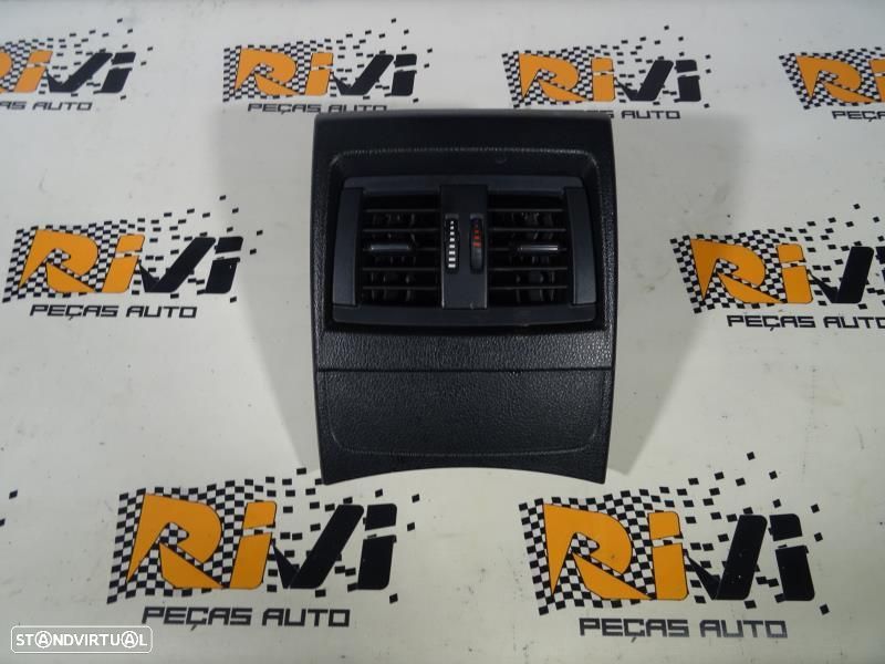 Consola Central Bmw 1 (F20)  Arejador Traseiro Bmw Serie 1 F20 / F21 - 1