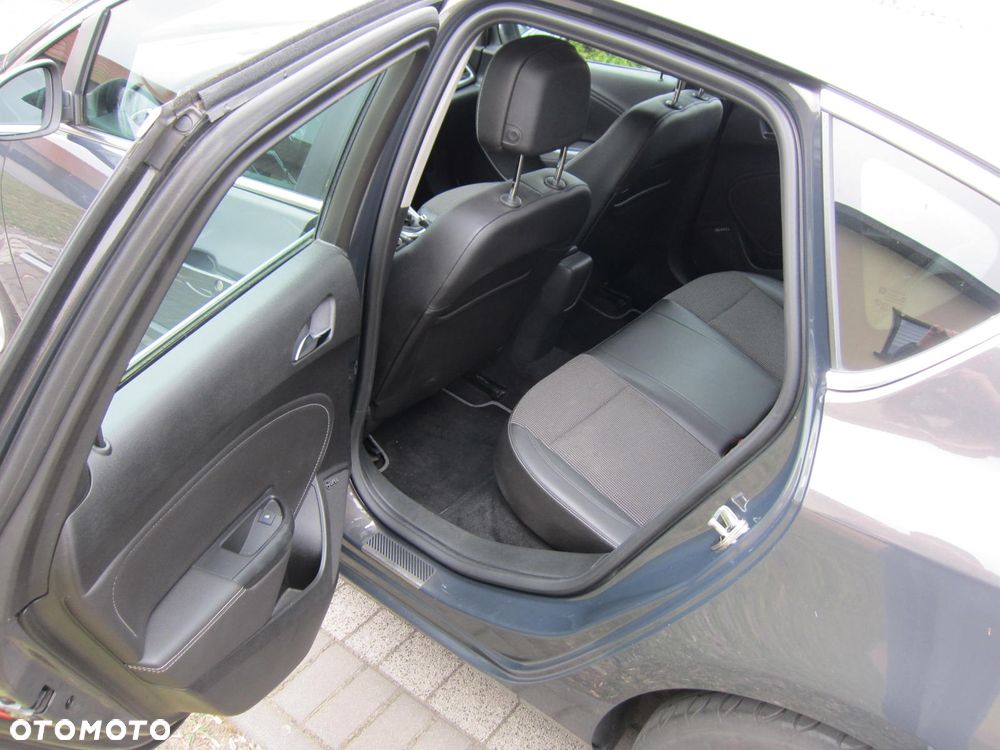 Opel Astra ver-1-6-cosmo - 10