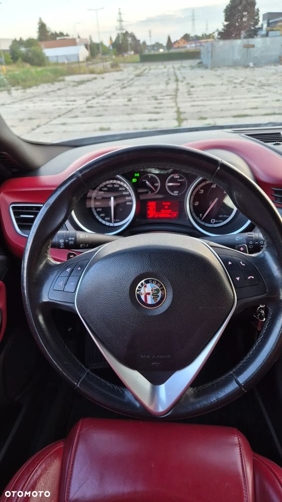 Alfa Romeo Giulietta 2.0 JTDM Exclusive TCT - 11