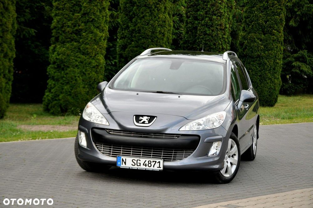 Peugeot 308 - 8