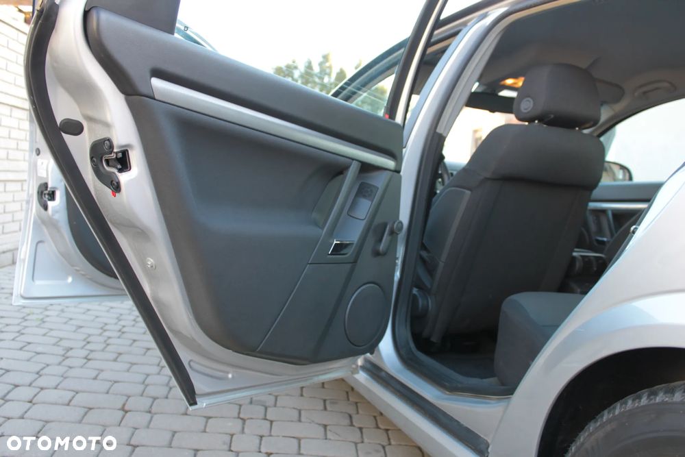 Opel Vectra - 12