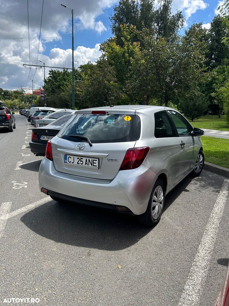 Toyota Yaris 1.0 VVT-i 3D Terra Start - 2
