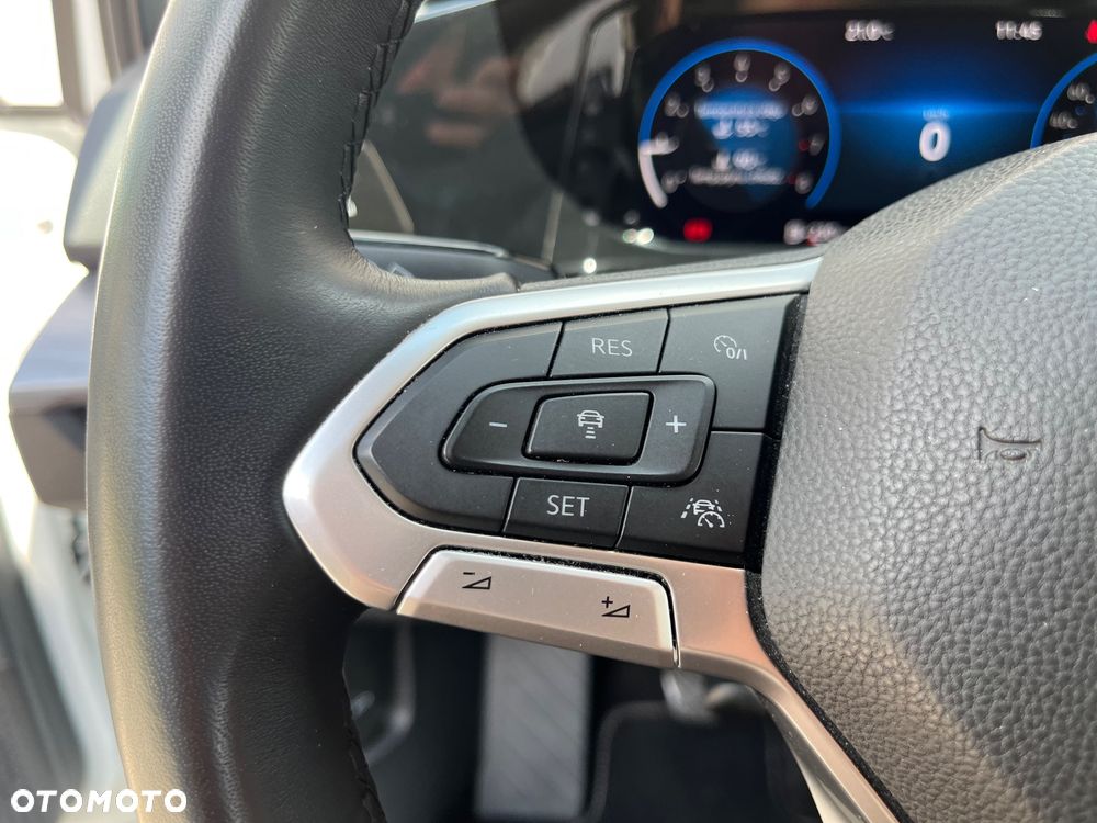 Volkswagen Golf 1.5 TSI EVO Style - 27