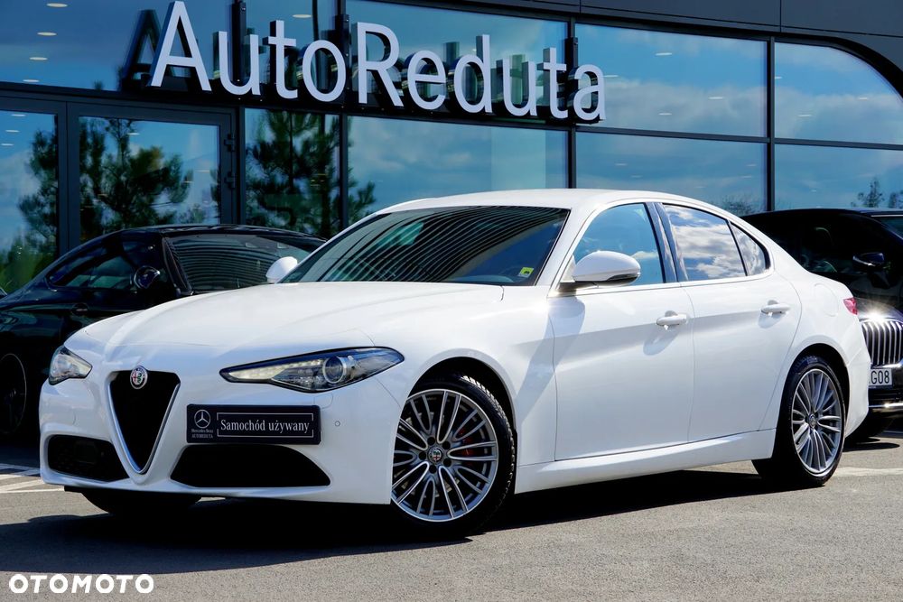 Alfa Romeo Giulia 2.0 Turbo Super - 1
