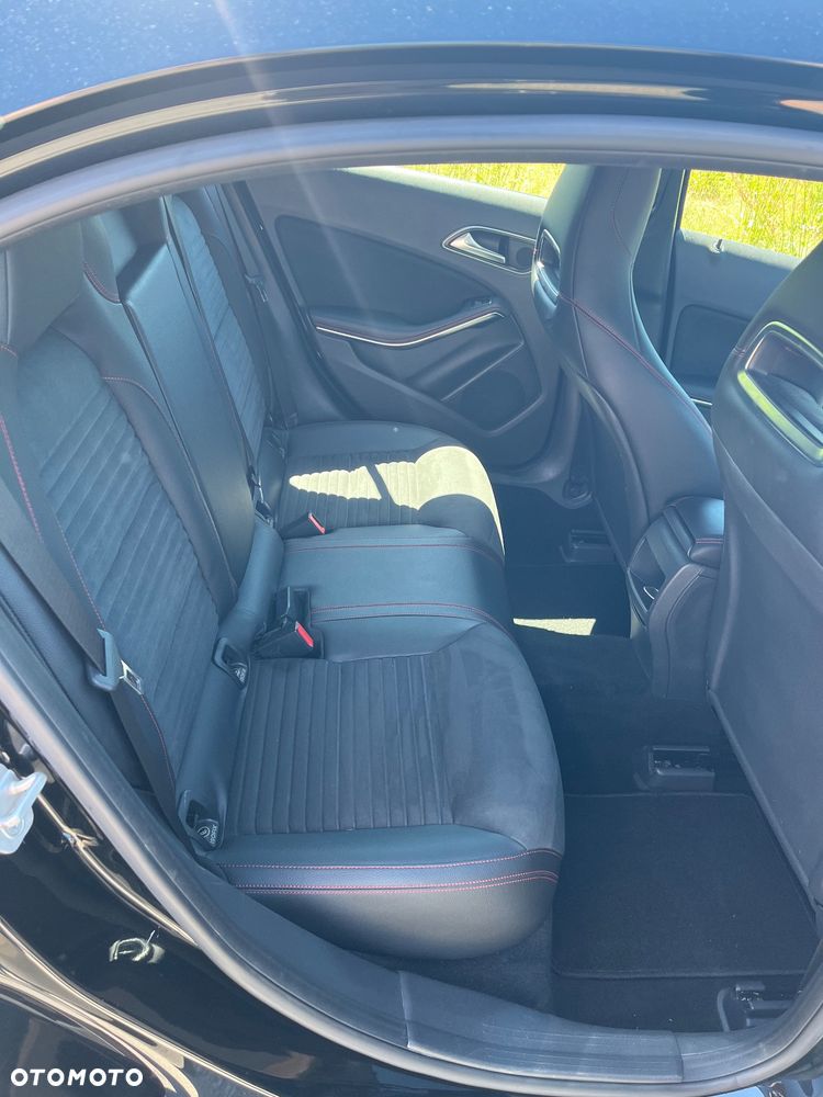 Mercedes-Benz Klasa A 180 (BlueEFFICIENCY) AMG Sport - 12