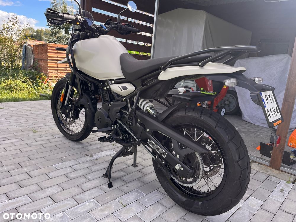 Royal Enfield Himalayan - 13