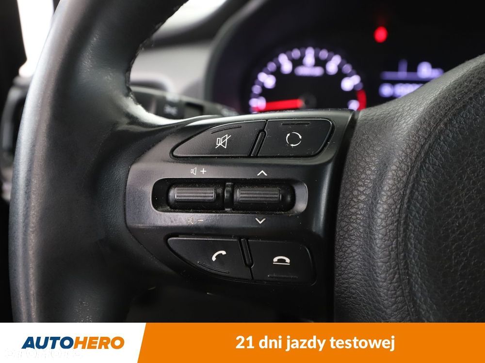 Kia Rio - 26