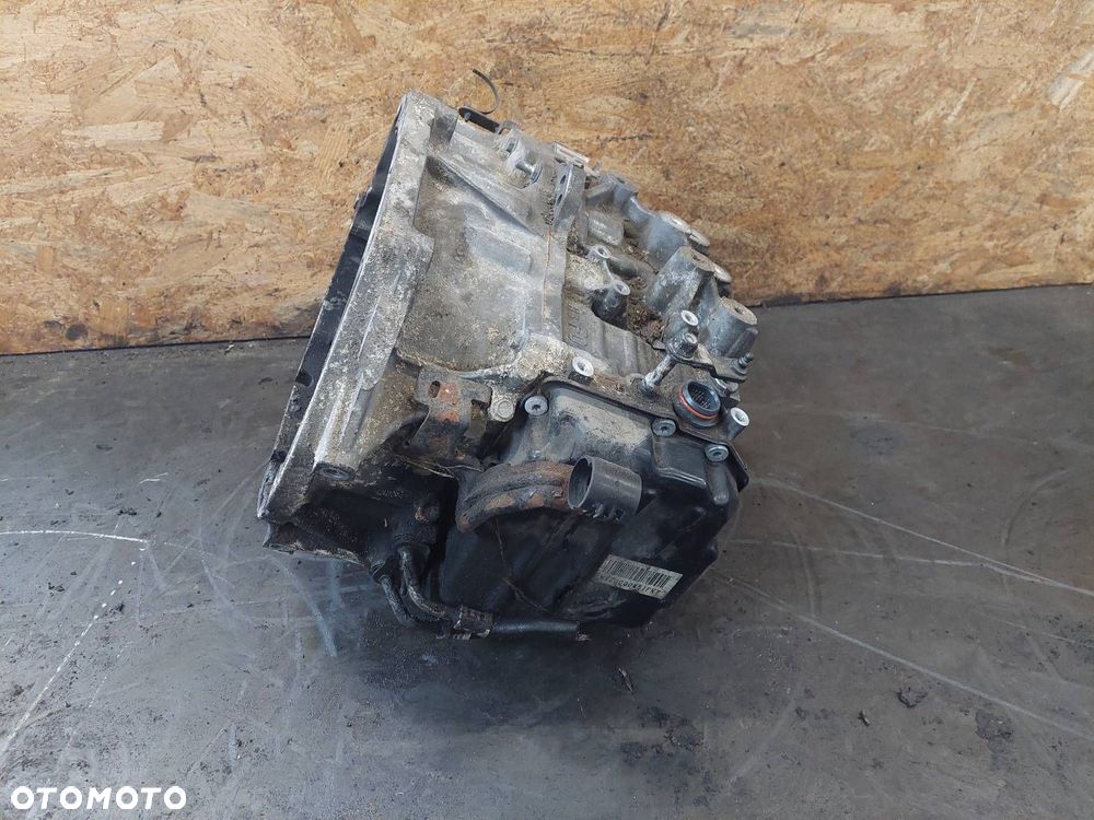 SKRZYNIA BIEGÓW AUTOMATYCZNA USZKODZONA INSIGNIA A 2.0 CDTI AF40 55571447 - 2