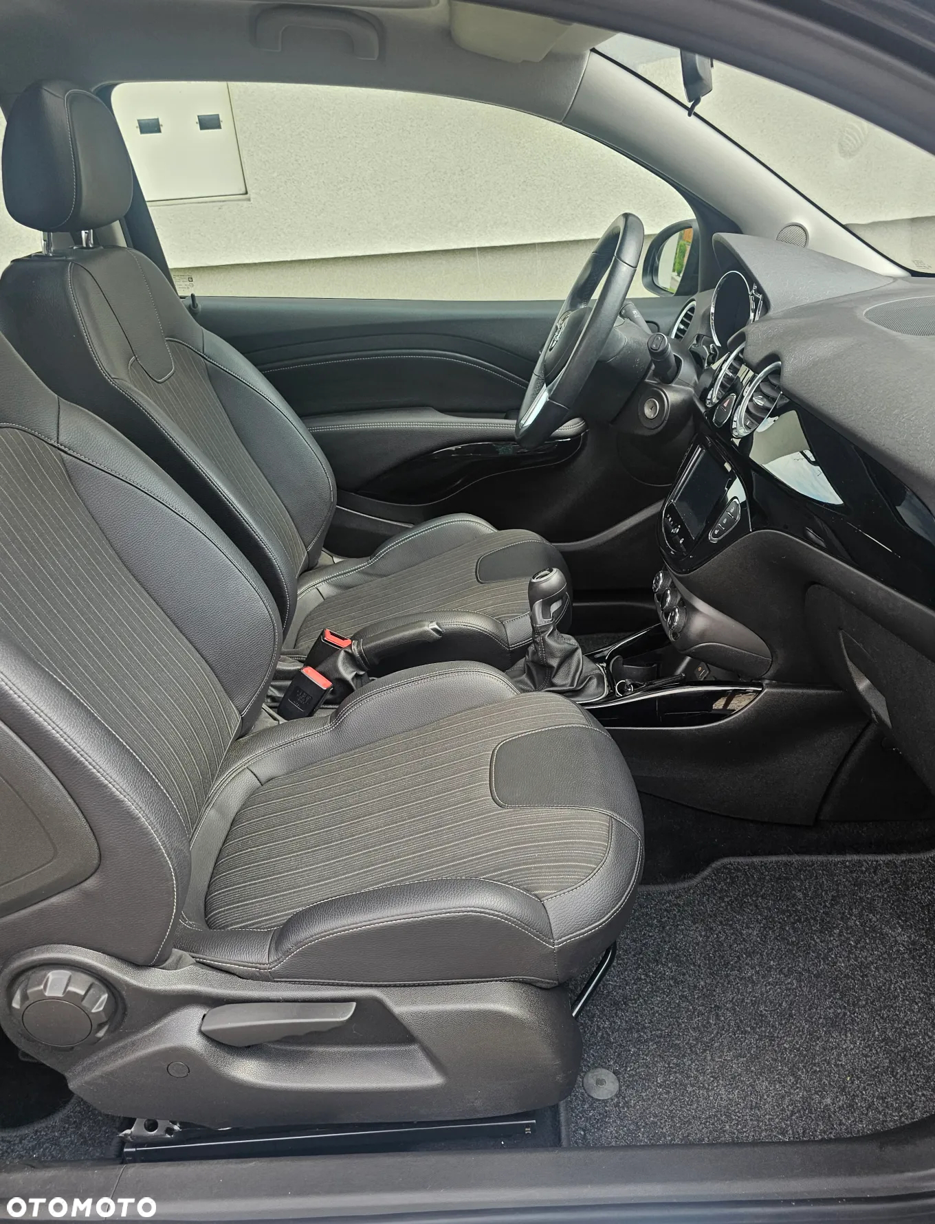 Opel Adam 1.4 Black Jack S&S - 17