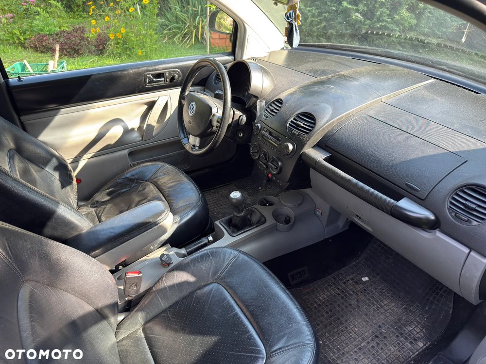 Volkswagen New Beetle - 4