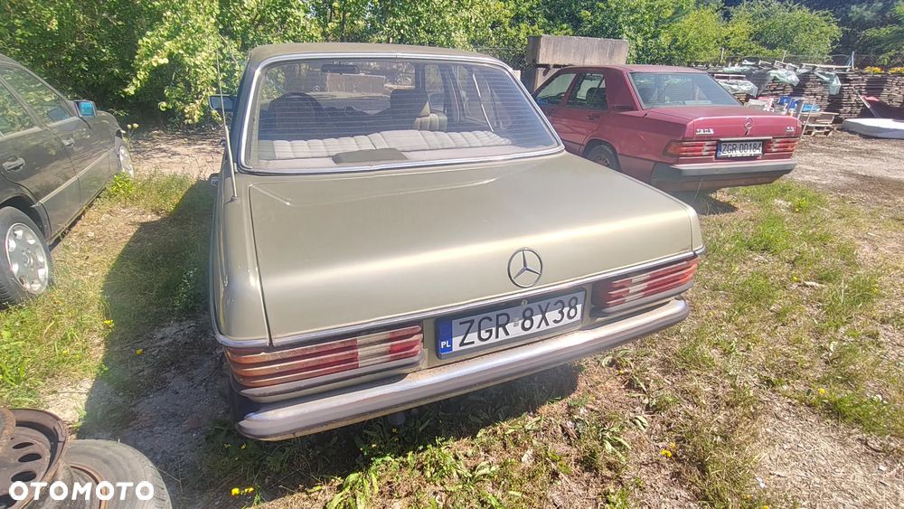 Mercedes-Benz W123 - 8