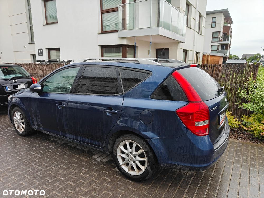 Kia Ceed 2.0 crdi Optimum - 2