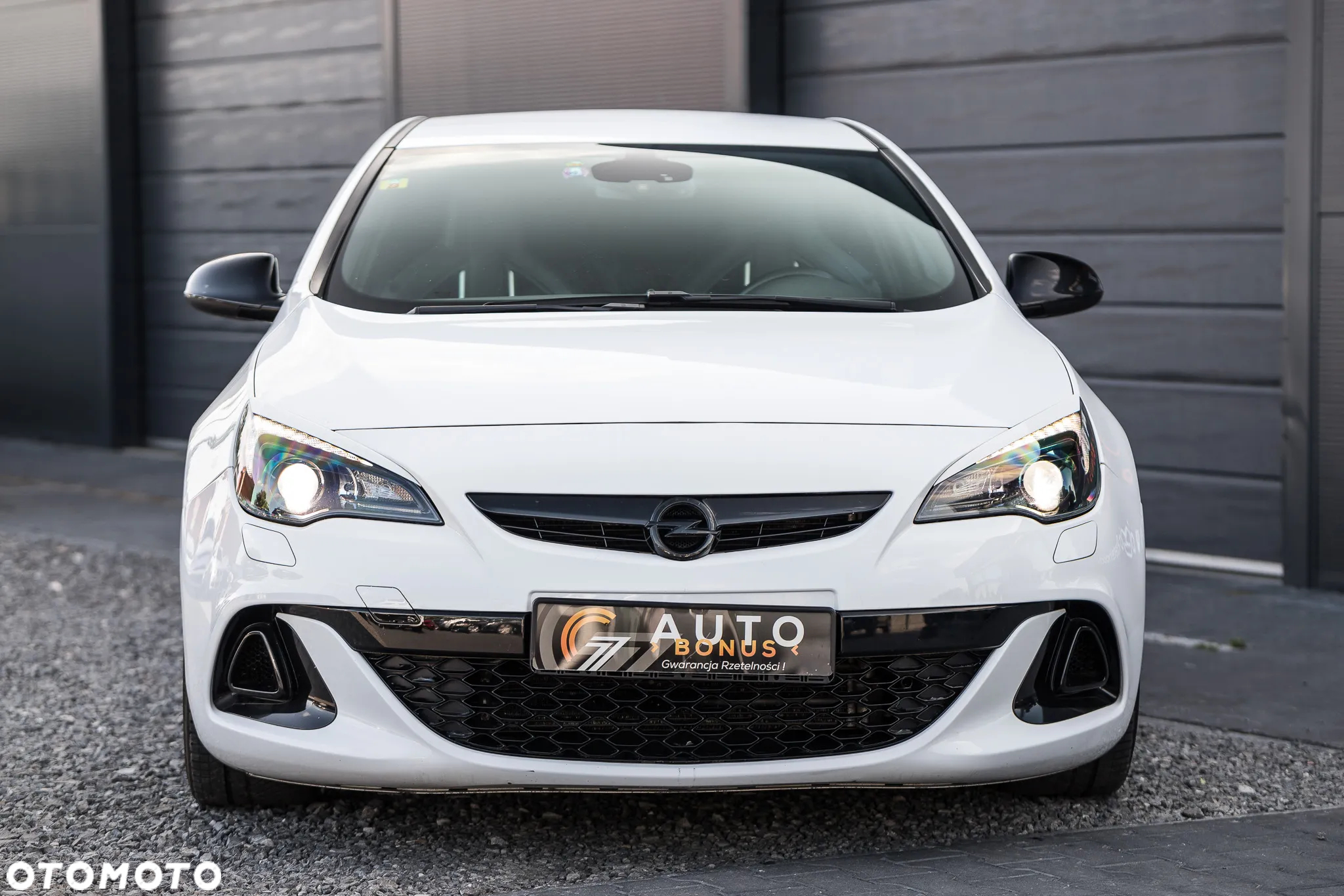 Opel Astra IV GTC OPC - 39