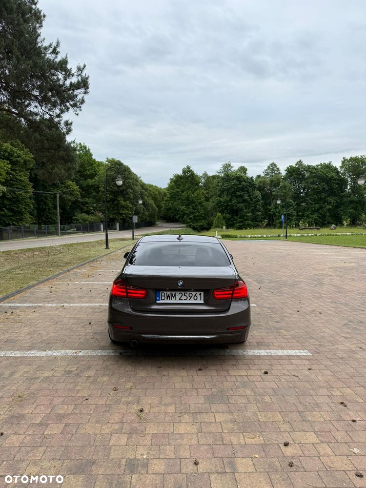 BMW Seria 3 320d Efficient Dynamics Edition Luxury Line - 3