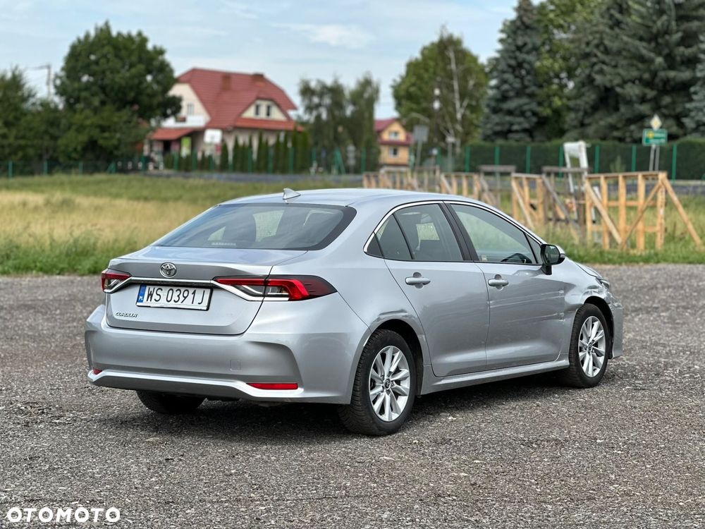Toyota Corolla - 13