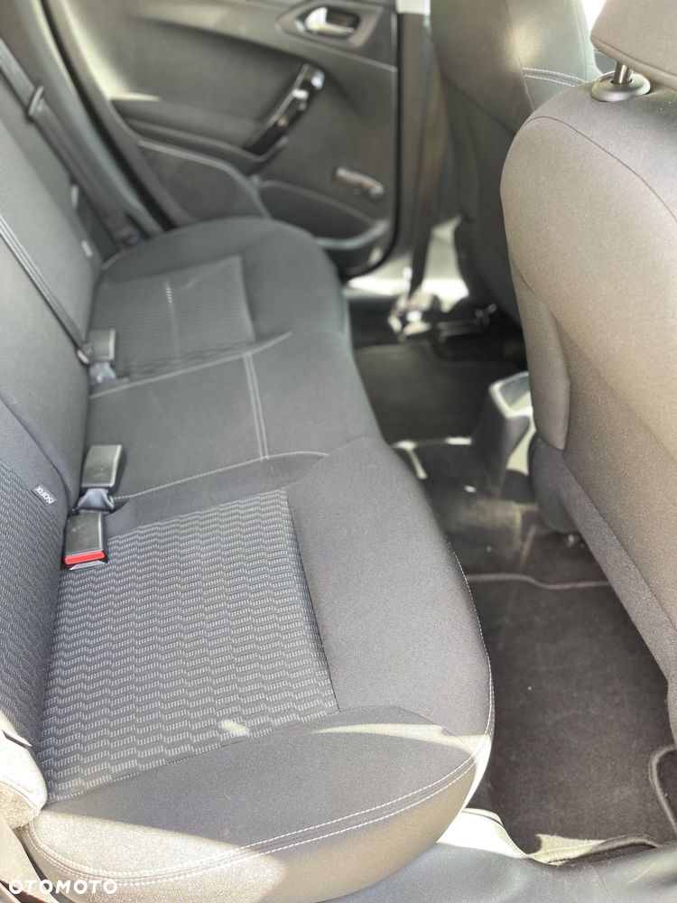 Peugeot 208 82 PureTech Style - 9